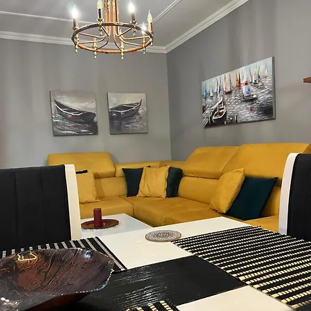 Roar Apartment Tirana